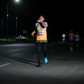 Runner Photo 1657618