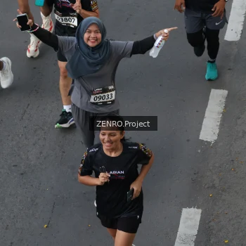 Runner Photo 1657619