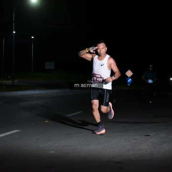 Runner Photo 1657671