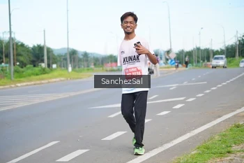 Runner Photo 1657780