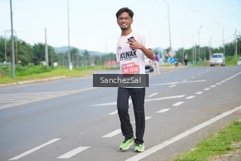 Runner Photo 1657824
