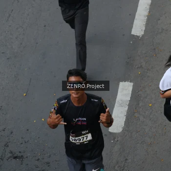 Runner Photo 1657876
