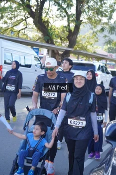Runner Photo 1657895