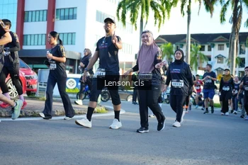 Runner Photo 1657940