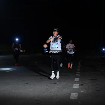 Runner Photo 1658086