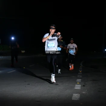 Runner Photo 1658115