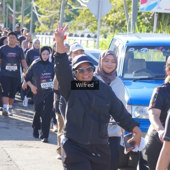 Runner Photo 1658200