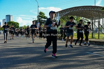 Runner Photo 1658353