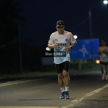 Runner Photo 1658510