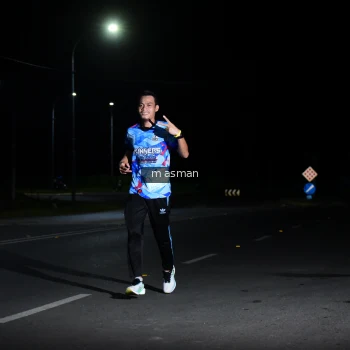 Runner Photo 1658566