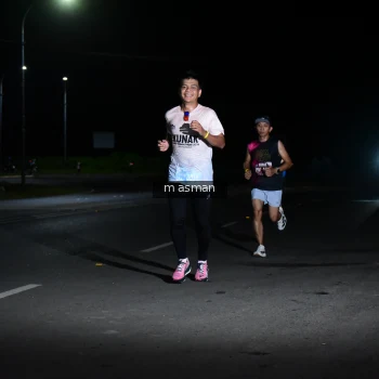 Runner Photo 1658585