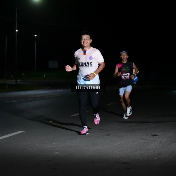 Runner Photo 1658601