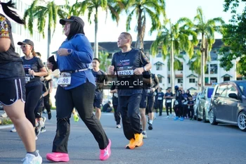 Runner Photo 1658629