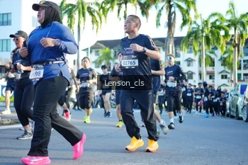 Runner Photo 1658653