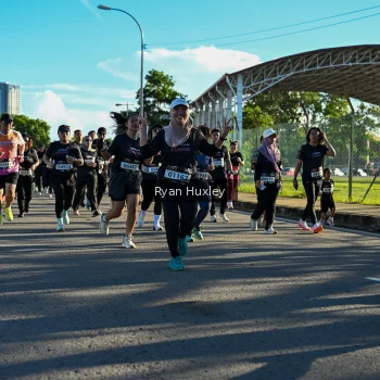 Runner Photo 1658674