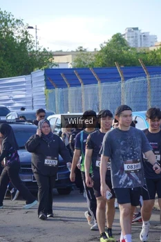 Runner Photo 1658815