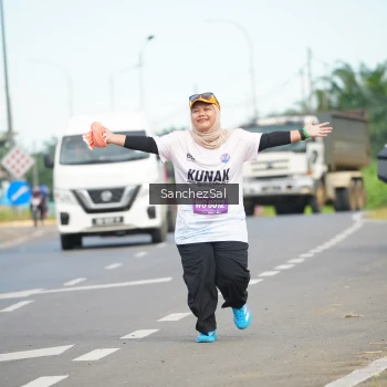 Runner Photo 1658838