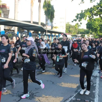 Runner Photo 1658947