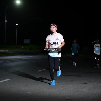 Runner Photo 1659306