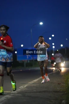 Runner Photo 1659734