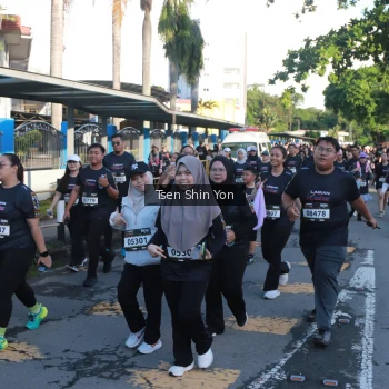 Runner Photo 1659800