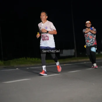 Runner Photo 1659900