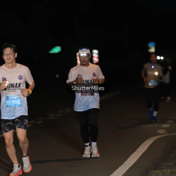 Runner Photo 1660098