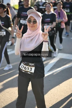 Runner Photo 1660200