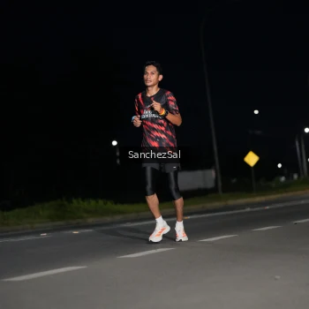 Runner Photo 1660303