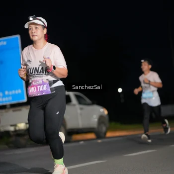 Runner Photo 1660307