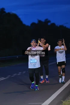 Runner Photo 1660310