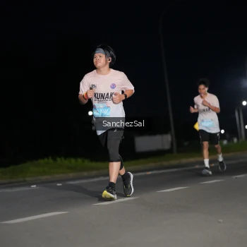 Runner Photo 1660331