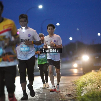 Runner Photo 1660335