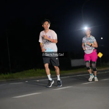 Runner Photo 1660346