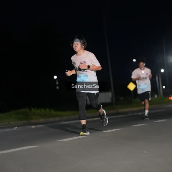 Runner Photo 1660347