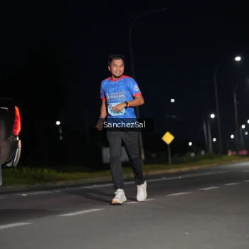 Runner Photo 1660500