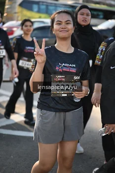 Runner Photo 1660523