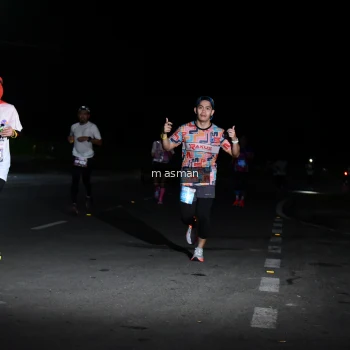 Runner Photo 1660549