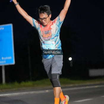 Runner Photo 1660573