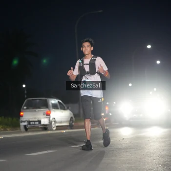 Runner Photo 1660578