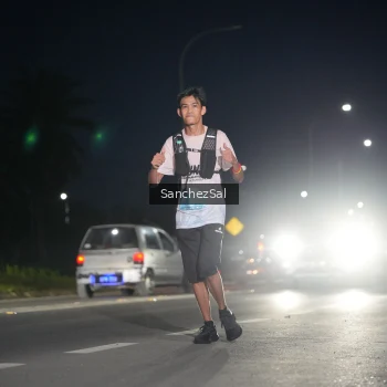 Runner Photo 1660595