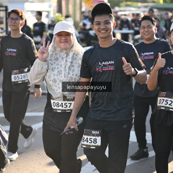 Runner Photo 1660624