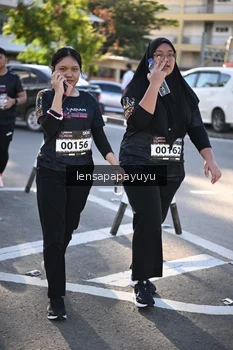 Runner Photo 1660629