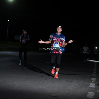 Runner Photo 1660681
