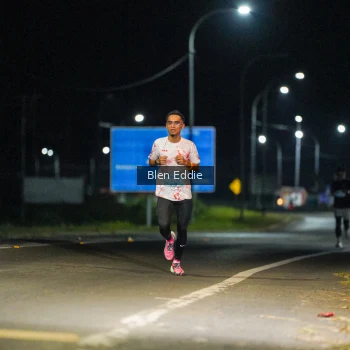 Runner Photo 1660692