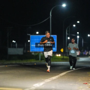 Runner Photo 1660720