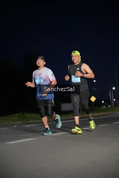Runner Photo 1660809