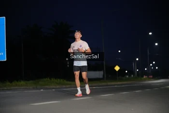 Runner Photo 1660974