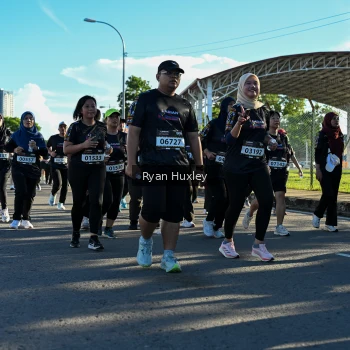 Runner Photo 1661005