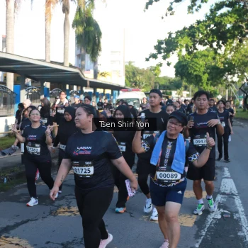 Runner Photo 1661098